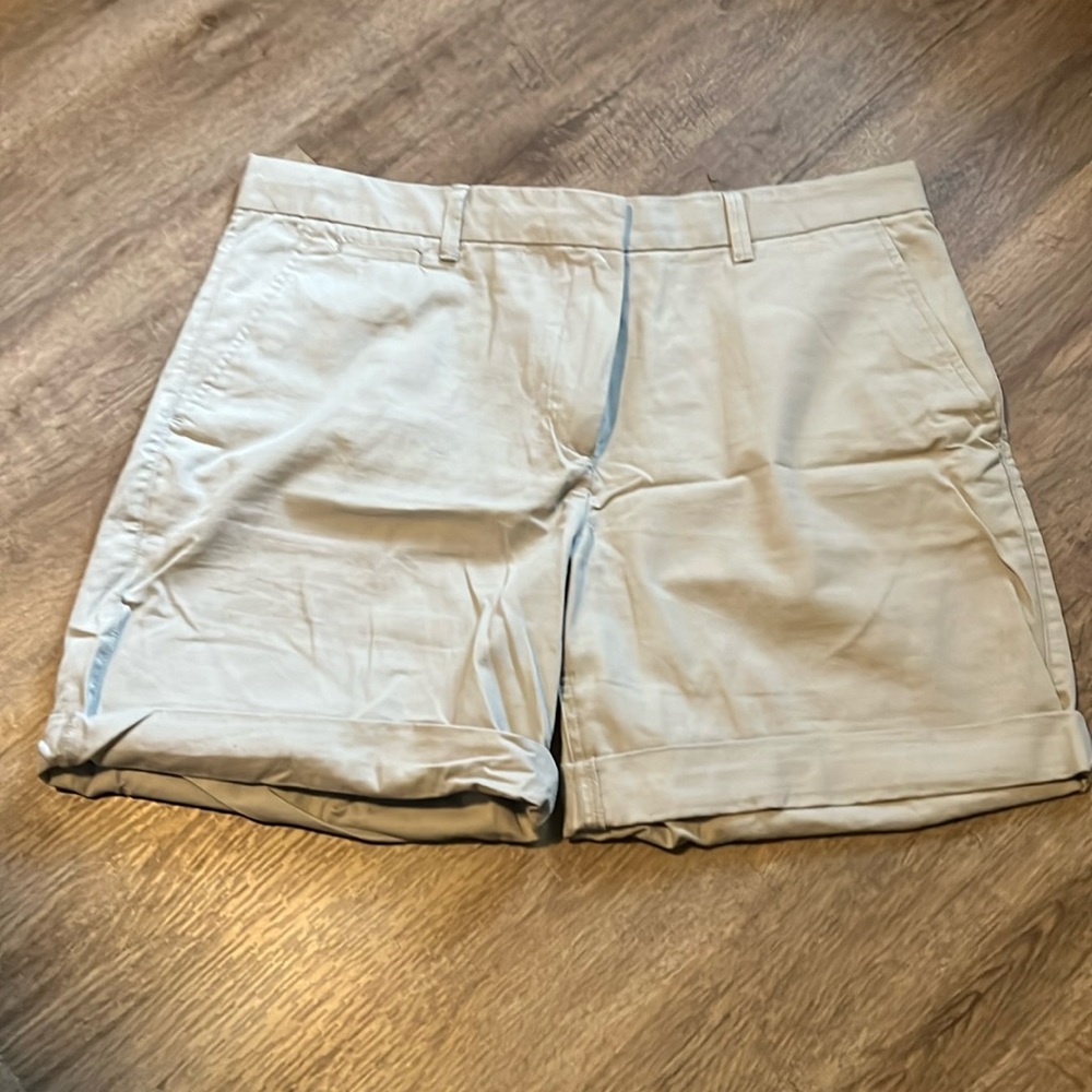 Light Gray Gap Khaki boyfriend shorts